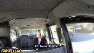 Mutatós fiatalos szöszi holland milf anyuci a taxiban kúr - sex-videochat