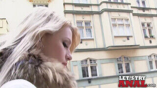 Karina Grand a szöszi cseh pornószínész fiatalasszony ánuszba reszelve - sex-videochat