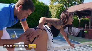 Gina Valentina valagát a tenisz edző kufircolja meg - sex-videochat