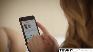 Tini csábító fiatal barinők Cassidy Klein és Aubrey Star készek az análra - sex-videochat