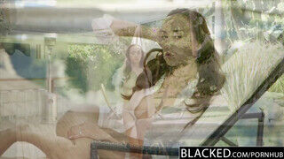 Victoria Rae Black élvezi ha lovagol a fekete brén - sex-videochat