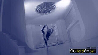 Aleska Diamond a mutatós balerina keményen hátsó nyílásba kurelva - sex-videochat
