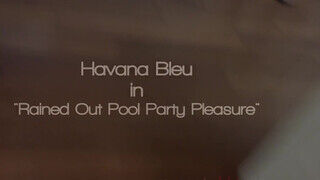 Havana Bleu a tini tinédzser hitves várja a kolosszális brét - sex-videochat