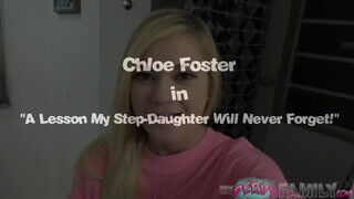 Chloe Foster a pici keblű szöszi kiscsaj és a perverz bátyó - sex-videochat
