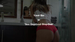 Yumi Sin a kicsike tőgyes ázsiai spiné bekapja a nevelő fater faszát - sex-videochat