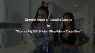 Crystal Rush és Camilla Cortez a brazil szemrevaló milfek rámennek a srácra - sex-videochat