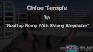 Chloe Temple a szöszi szopós húgi a tesóval kúr a tetőn - sex-videochat