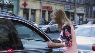 Emily Thorne a óriási csöcsű barinő kiborotvált muffjába bevágják a kukacot - sex-videochat