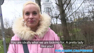 Egy kicsike cseh koronáért máris benne van mindenben a drága - sex-videochat