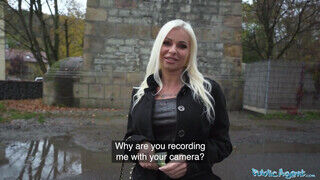 Suzi Grande felszedve az utcán és pinába baszva - sex-videochat