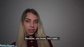 Elena Vedem a 19 éves fiatal gádzsi benne van a dugásban - sex-videochat