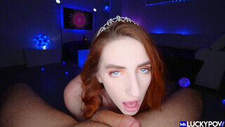 Csöcsös vörös hajú fiatal buxa megrakva a castingon - sex-videochat
