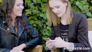 Belle Claire és Verona Sky a szexre éhes barinők megosztják a hímvesszőt - sex-videochat