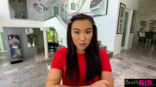 Kimmy Kimm a gyönyörű ázsiai leányzó bekapja a fügyit - sex-videochat