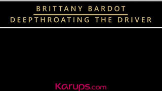 Brittany Bardot a csábos szöszi milf ki volt éhezve a pöcsre - sex-videochat