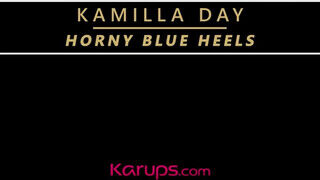 Kamilla Day a szemüveges termetes csöcsű milf szeret masztizni - sex-videochat