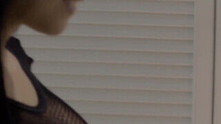Francys Belle a nagyméretű mellű spiné erotikus kettyintése - sex-videochat