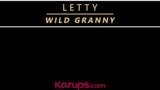 Letty a kerek korosodó nő játszadozik a pinájával - sex-videochat