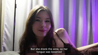 Cutie Kim a csábos karcsú fiatalasszony netflix helyett inkább orálozik - sex-videochat