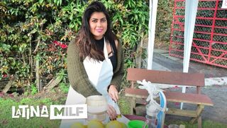 Carmen Lara éhes milf vaginája kap mély baszást forró felvétel és kufircolás közben