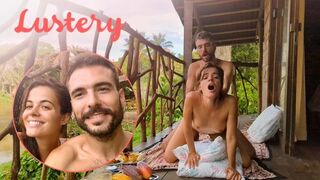 Lenyűgöző latin amerikai amatőrök szeretkeznek az amazonasban