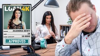 Stanley Johnson megőrül a forró tiniktől, akik nem bírták ki a vágyaikat