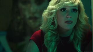 Malena Morgan gyöngéd leszbi játék csupasz punciakkal