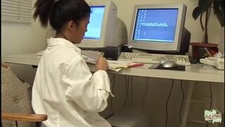 Ázsiai tinédzser lányok orbitális faszos szopós dugásai