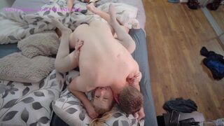 Mia szexel és kap egy szívdöglesztő beleélvezést új harisnyában