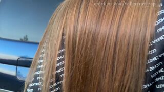 Szép fiatal maszturbál az uber-ben és megbassza a taxi sofőrt