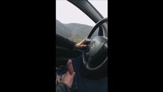 Apu kocsijában meg kell dugnom anyu kéjnő barátnőjét