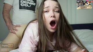 Elkapta a mostohatestvérét masztizás közben, és nem számított kettő durva pöcsre - valeria sladkih