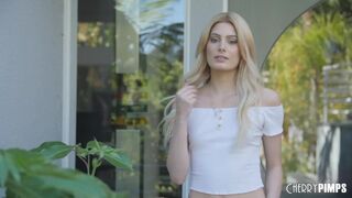 Karcsú Szöszi Dögös Lovagol Keményen a Cherry Pimps Stúdióban