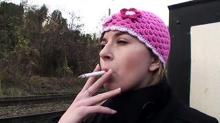 Nagymami jutalmazza a fiatal bigét egy vad édeshármasban